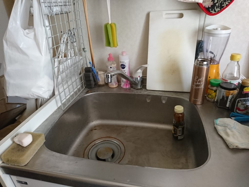 富士市でキッチンの水漏れ修理施工事例