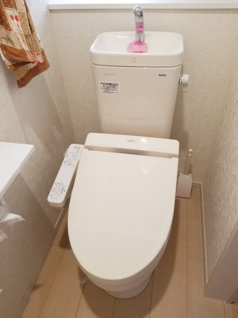 袋田市でトイレの水漏れ修理を行いました。