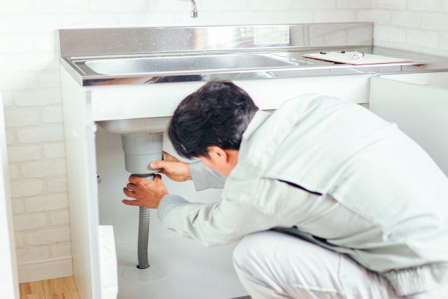 キッチンの排水口の詰まりに効果的な修理方法とは？